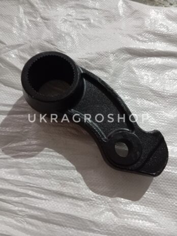 Важіль поворотний 70-4605024